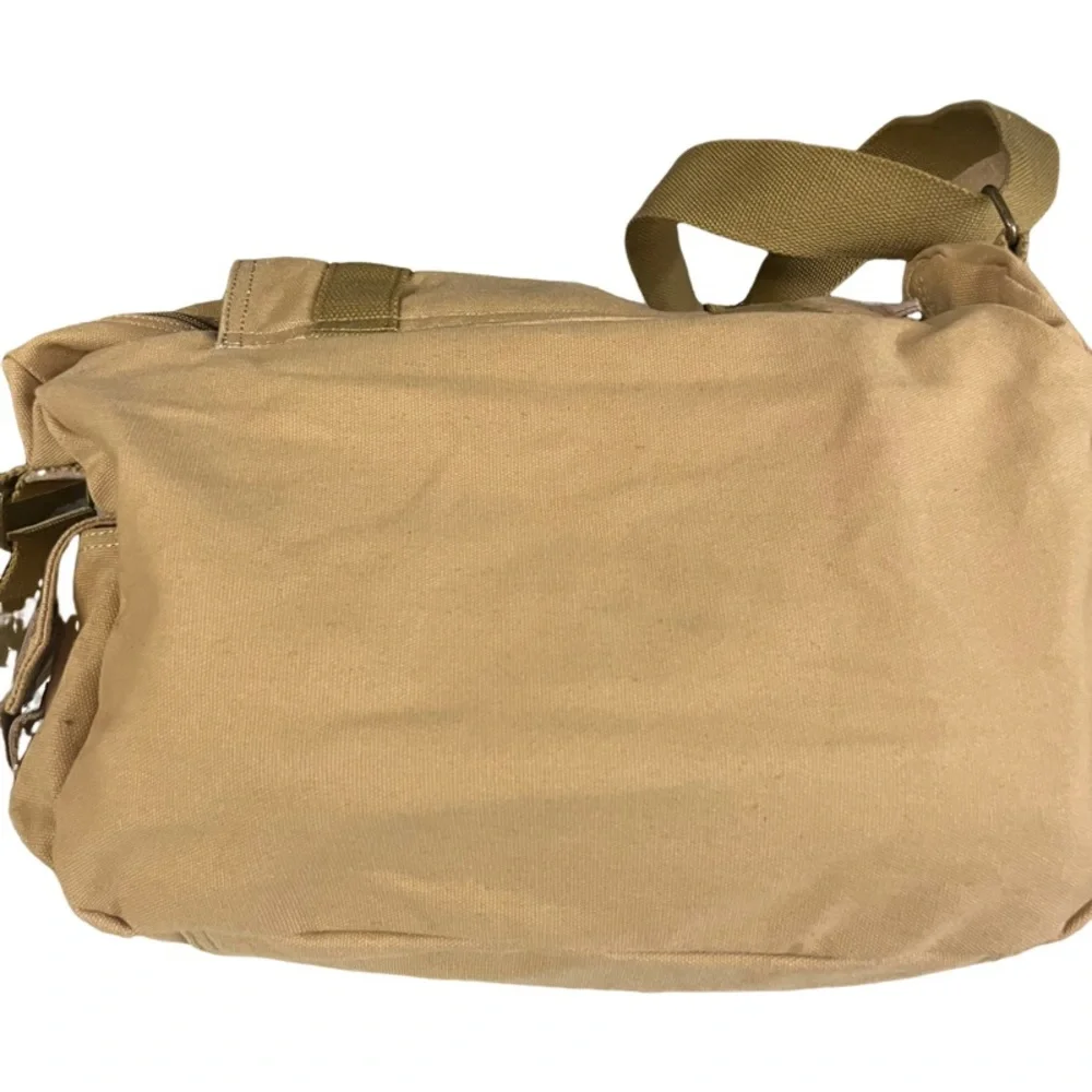 Pre-Owned OHUHU Tan Canvas Digital Camera Messenger Style Bag. Great Condition